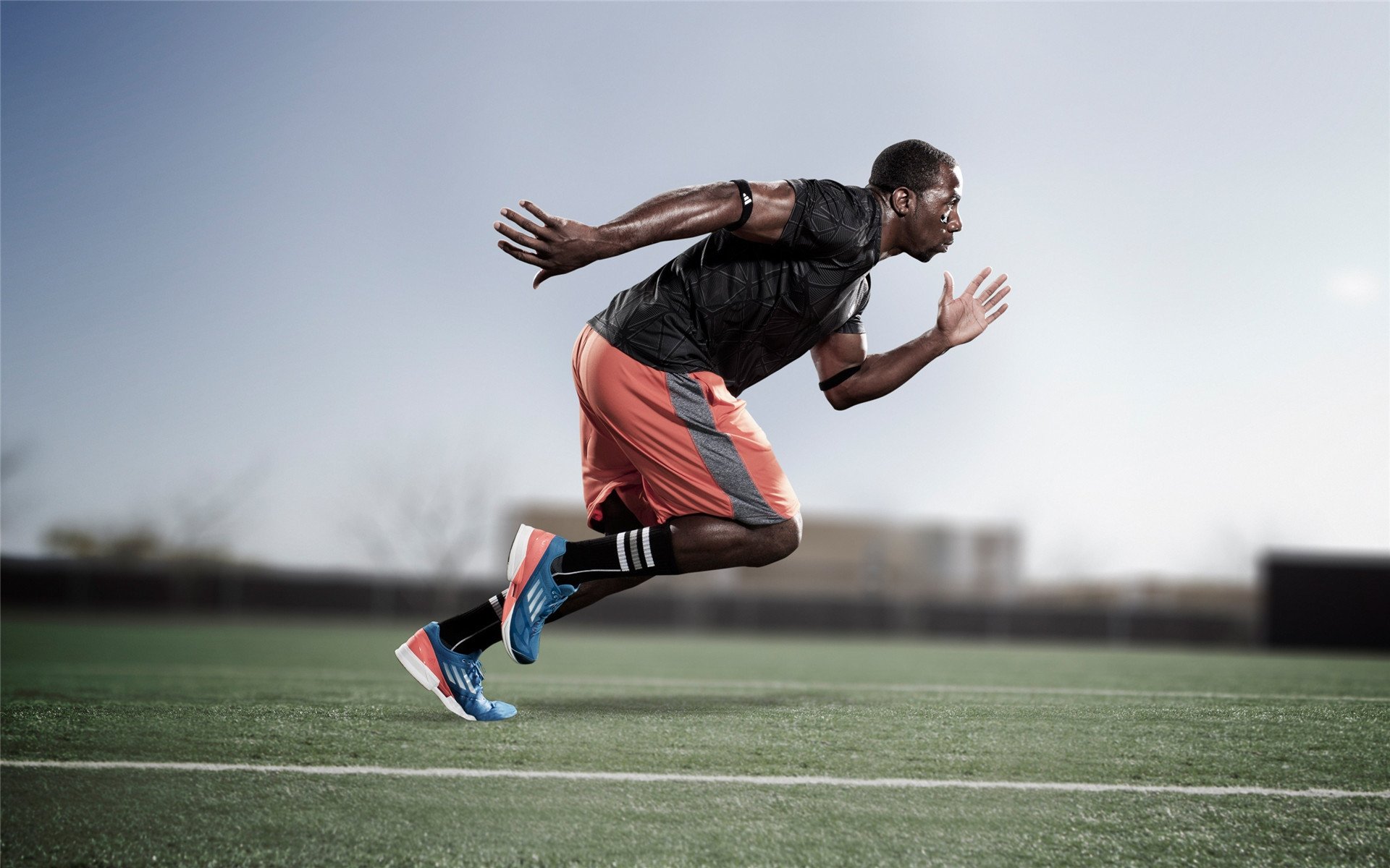 赛场烽火，霍勒迪点燃天山主场，新疆队强势击退吉林