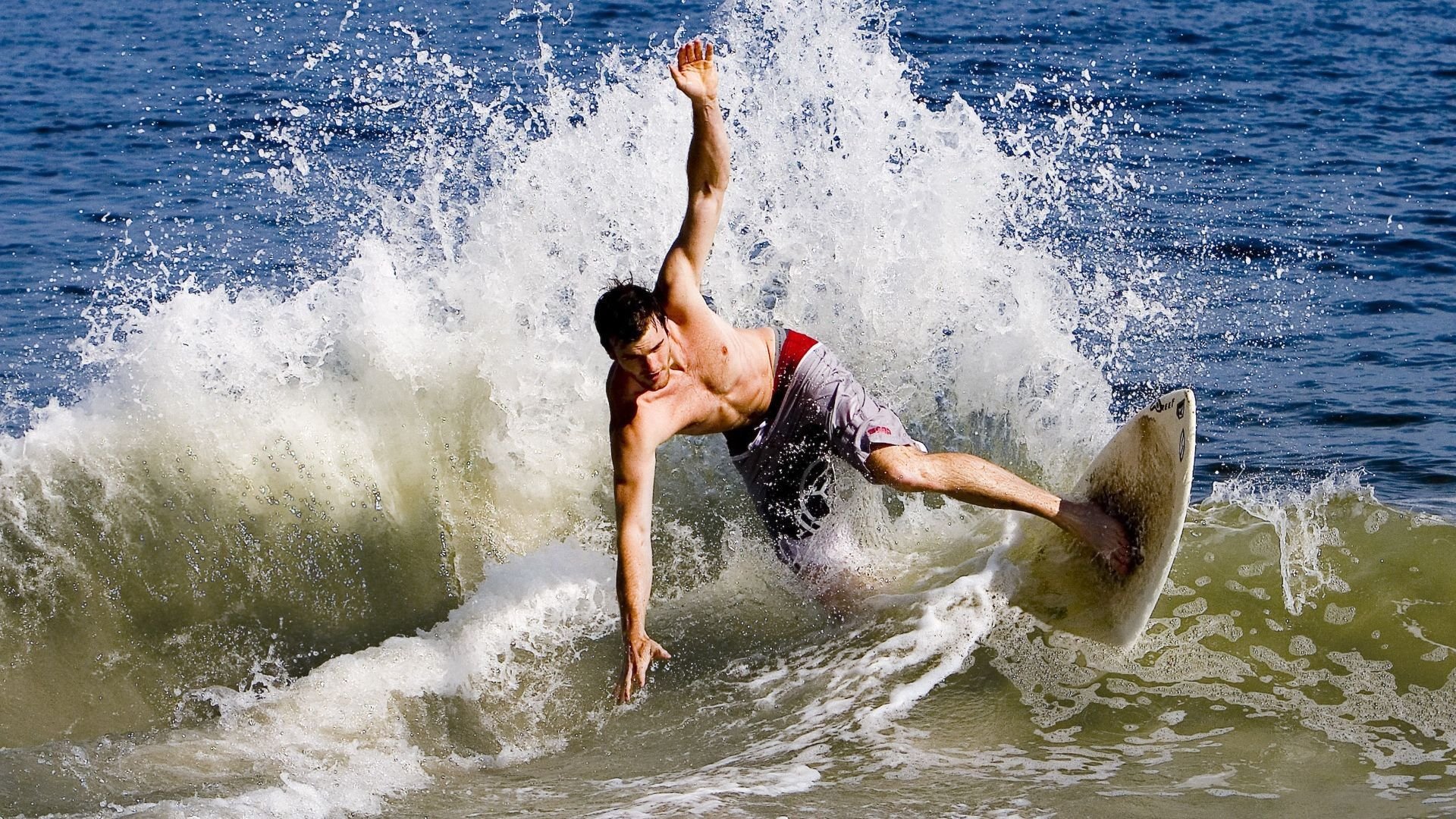 德甲争冠战之夜，坎特打出统治级数据，诠释何为大场面先生